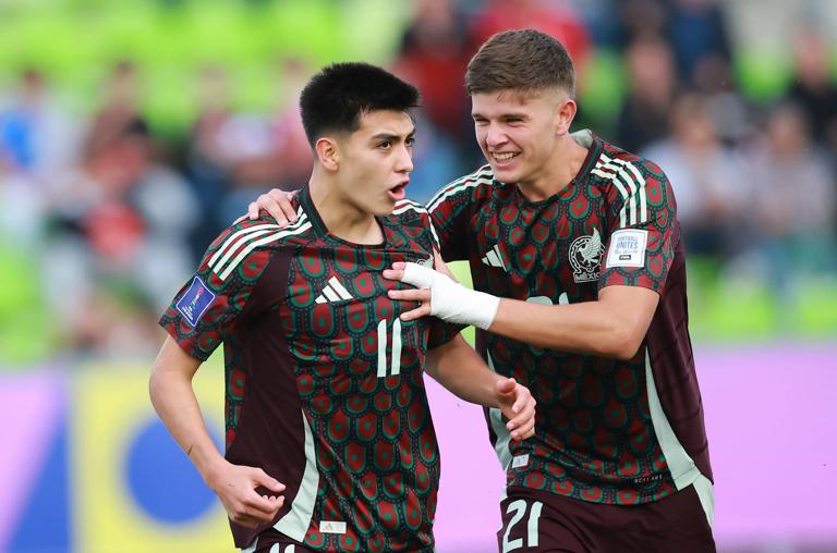VALPARAISO, CHILE - OCTOBER 04: Gilberto Mora of Mexico celebrates after scoring his team's first goal with teammate Tahiel Jimenez during the FIFA U-20 World Cup Chile 2025 Group C match between Mexico and Morocco at Estadio El&iacute;as Figueroa Brander on October 04, 2025 in Valparaiso, Chile. (Photo by Hector Vivas - FIFA/FIFA via Getty Images)